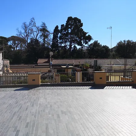 President Gardens 4*